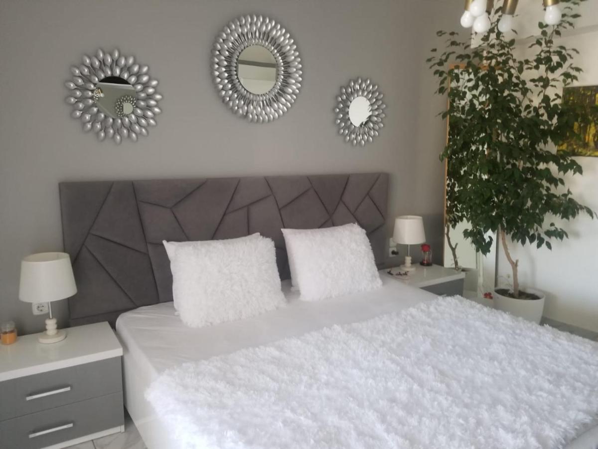 Anis Apartments Sarandë 외부 사진